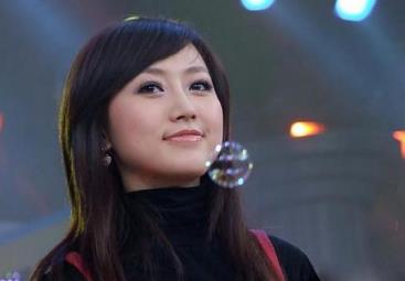 潘长江女儿潘阳身高多少?她是退出娱乐圈了吗?