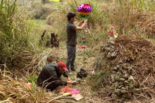 女婿上坟有什么说法 对谁不好 家破人亡