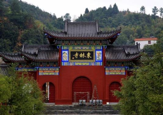 东林寺在什么地方，距九江市16公里的庐山西麓