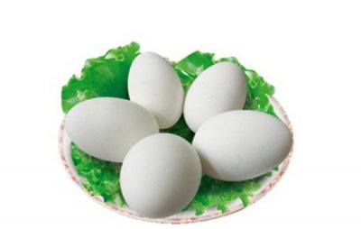 三种人不宜吃鹅蛋，对内脏损害最大