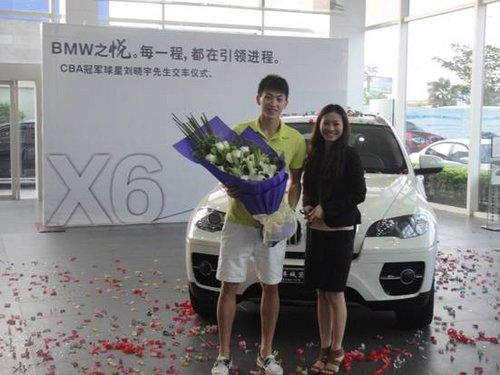 刘晓宇易建联抢女朋友是怎么回事，刘晓宇现任女友是谁？