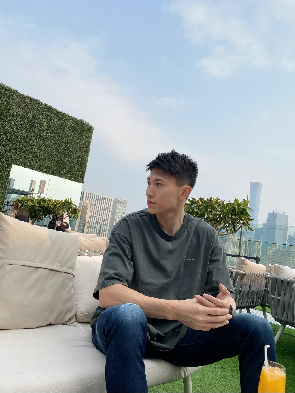 刘晓宇易建联抢女朋友是怎么回事，刘晓宇现任女友是谁？