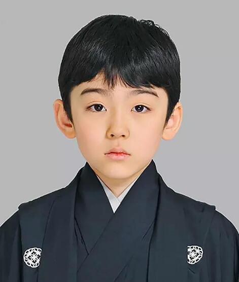 藤间斋是日本贵族吗，藤间斋背叛家族是什么梗？