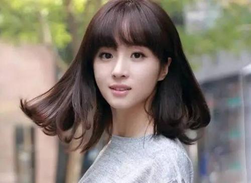 胡冰卿为什么受男生欢迎，他为什么不演旋风少女第二三季？
