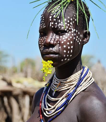 非洲原始部落少女生活组图，非洲现在还有奴隶吗？