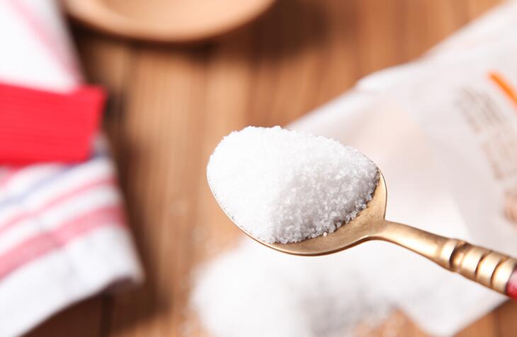 食用盐里面加抗结剂安全吗？亚铁氰化钾对人体有什么危害？