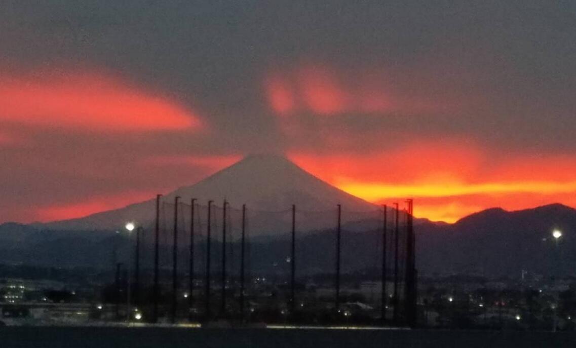 日本的富士山多久喷发一次，如果富士山喷发中国会咋样？