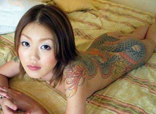 日本黑帮女成员的生活图，日本黑帮为什么合法化？