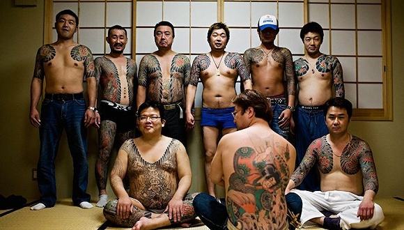 日本黑帮女成员的生活图，日本黑帮为什么合法化？